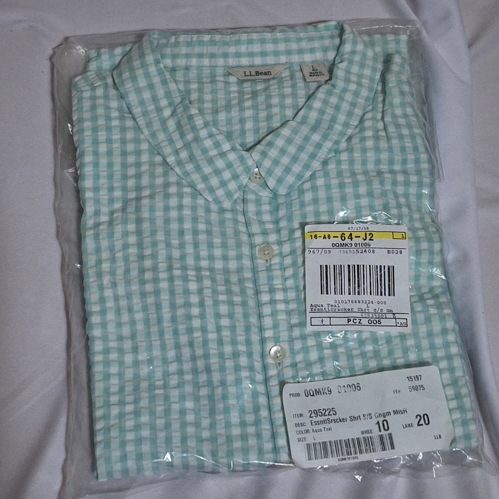 New in package Never worn L.L. Bean Men's Teal Gingham Button Down Shirt
